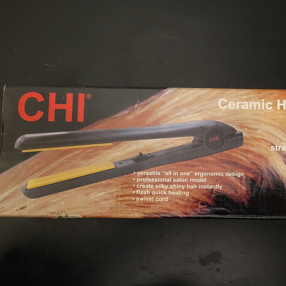 CHI Ceramic Hairstyling Flat Iron